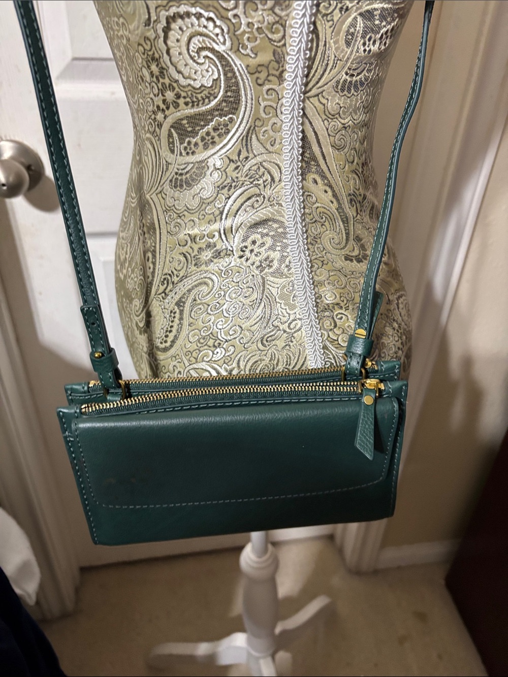 Fossil Deep Green double zip with credit cards slots Leather Crossbody Bag.